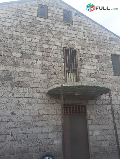 VM560 ????Վաճառվում  է 2 հարկանի, 5 սենյականոց նորակառույց առանձնատուն ՝ 400/200քմ 