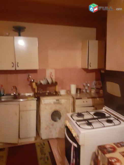 VM562 Վաճառվում է 2-3 սենյականոց  բնակարան՝ 68 քմ մակերեսով, 14 հարկանի  շենքի 1-ին հարկում 