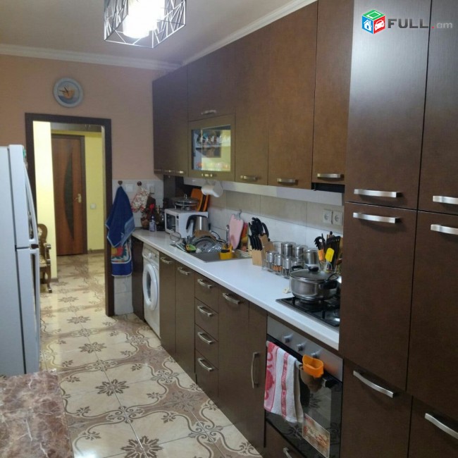 TM619 Վաճառվում է 2 սենյականոց  բնակարան՝ 64 քմ մակերեսով, 9 հարկանի   շենքի 4-րդ հարկում