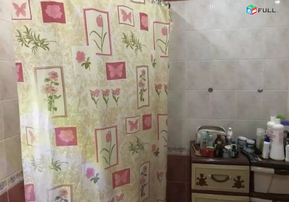VM596 ????Վաճառվում է 2 հարկանի, 5 սենյականոց   առանձնատուն