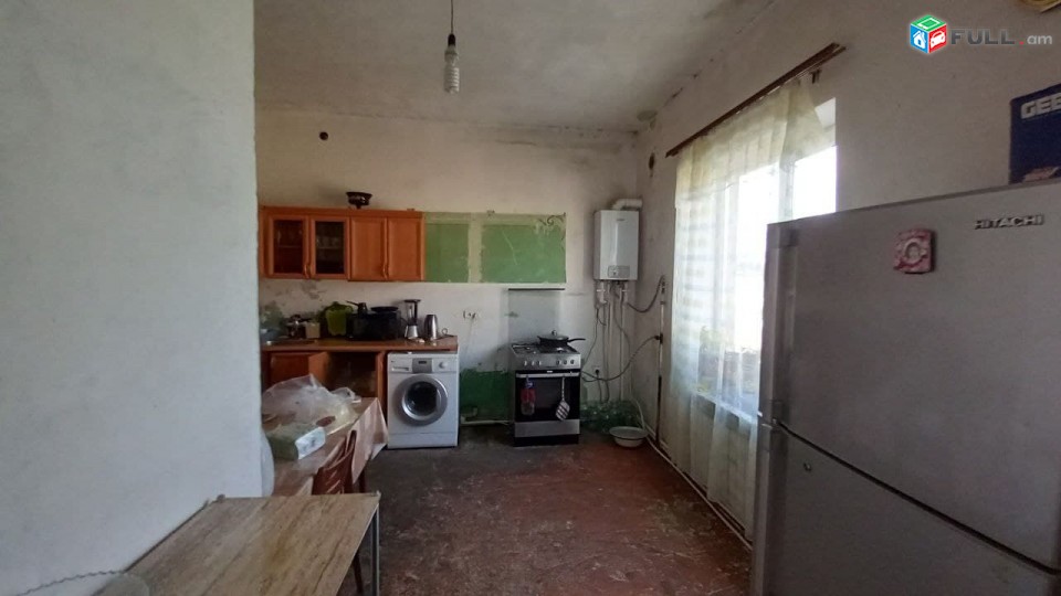 ASH278 ????Վաճառվում է 2 հարկանի , 4 սենյականոց  առանձնատուն՝ 970/230քմ