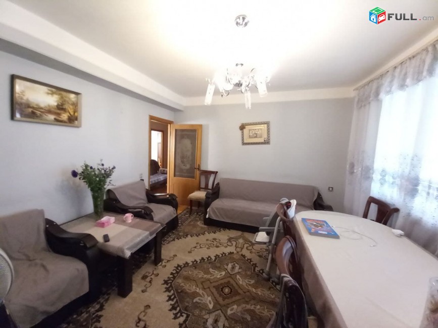 ASH422????Վաճառվում է 4 սենյականոց  բնակարան՝ 82քմ. մակերեսով, 9 հարկանի շենքի 7-րդ հարկում:
