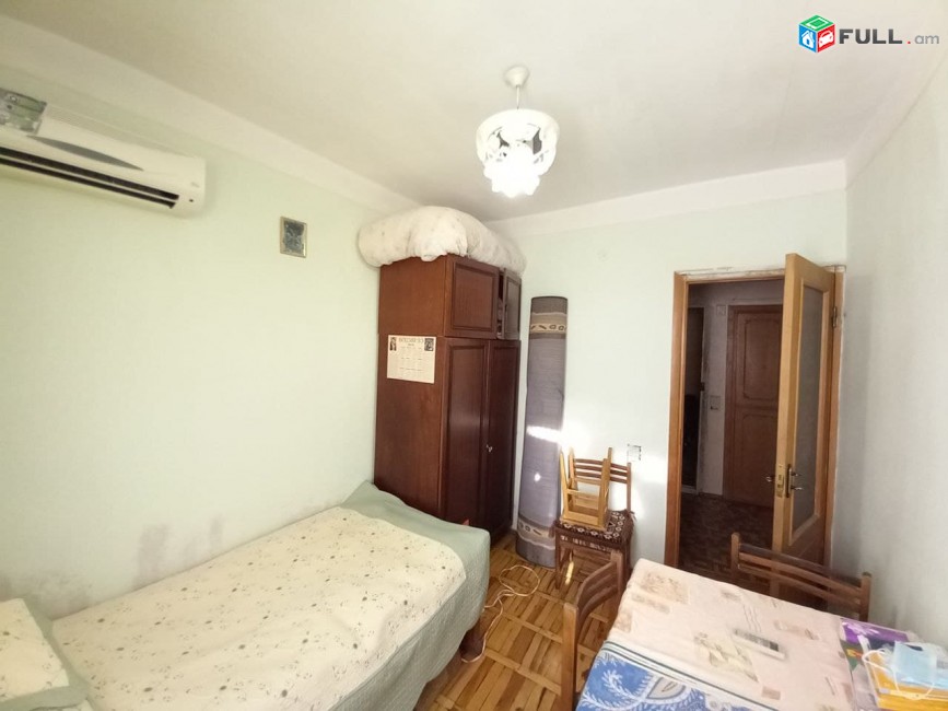 ASH422????Վաճառվում է 4 սենյականոց  բնակարան՝ 82քմ. մակերեսով, 9 հարկանի շենքի 7-րդ հարկում: