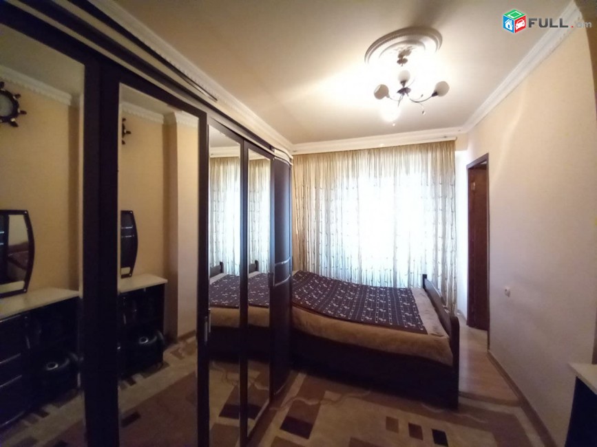 ASH423????Վաճառվում է 2 սենյականոց  բնակարան՝ 64քմ. մակերեսով, 9 հարկանի շենքի 8-րդ հարկում: