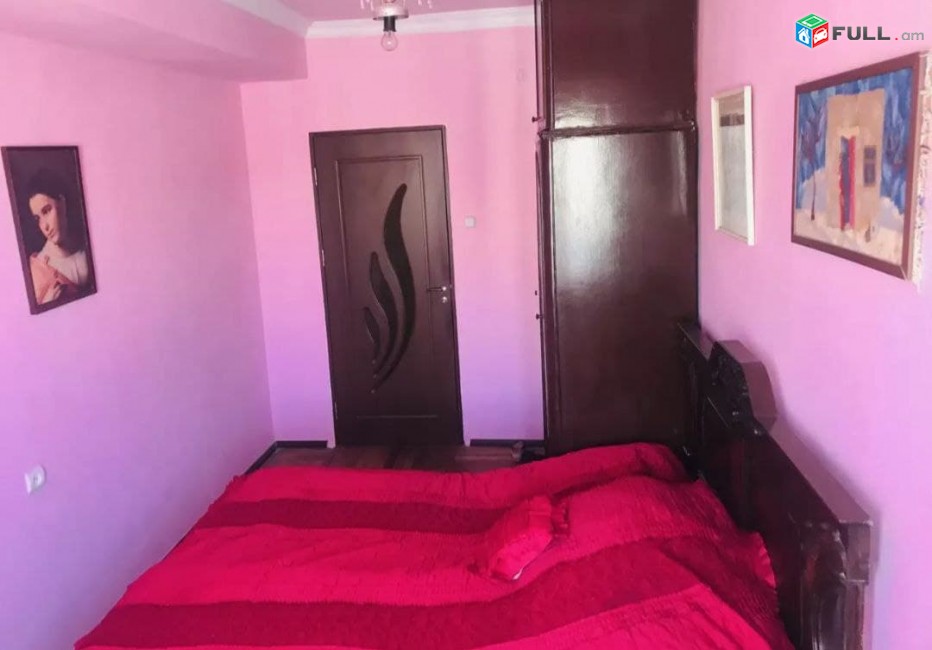 SG526????Վաճառվում է 3 սենյականոց  բնակարան՝ 83քմ մակերեսով, 14 հարկանի շենքի 12-րդ հարկում: