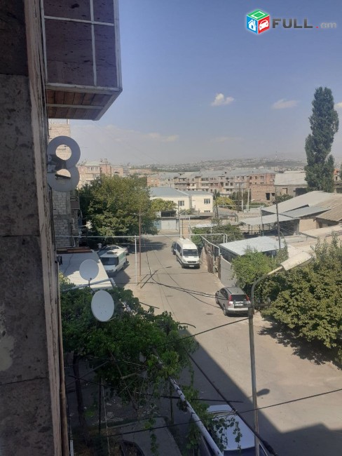 VM681 Վաճառվում է 1/2 սենյականոց բնակարան՝ 44,2քմ մակերեսով, 5 հարկանի քարե շենքի 3-րդ հարկում: