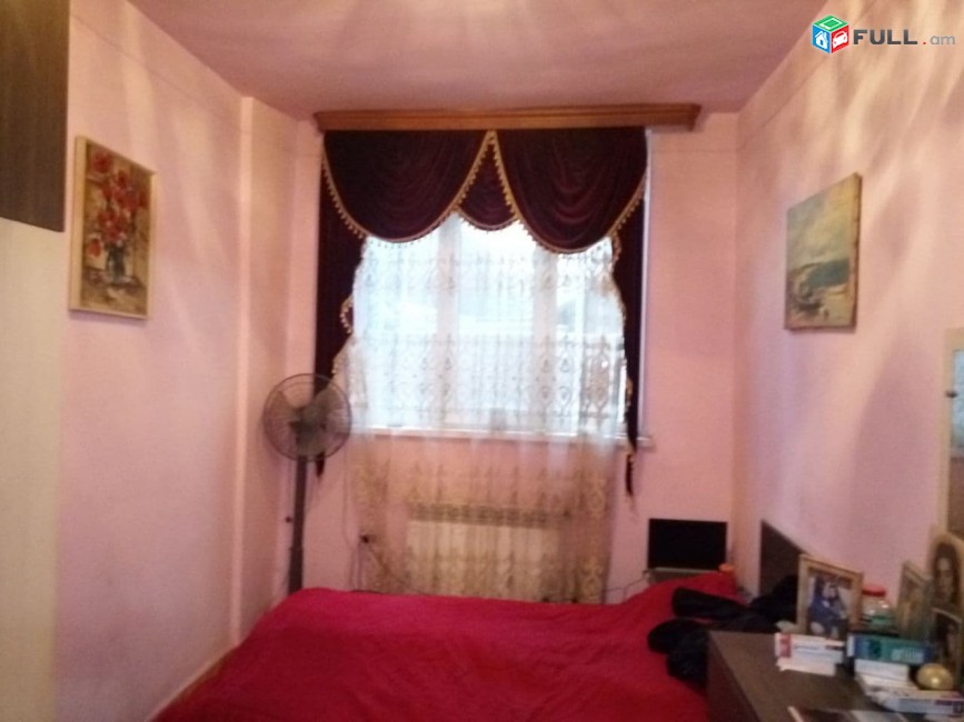TM787????Վաճառվում է  6+ սենյականոց, 2 հարկանի  առանձնատան՝  1-ին հարկը՝ 182/86քմ մակերեսով