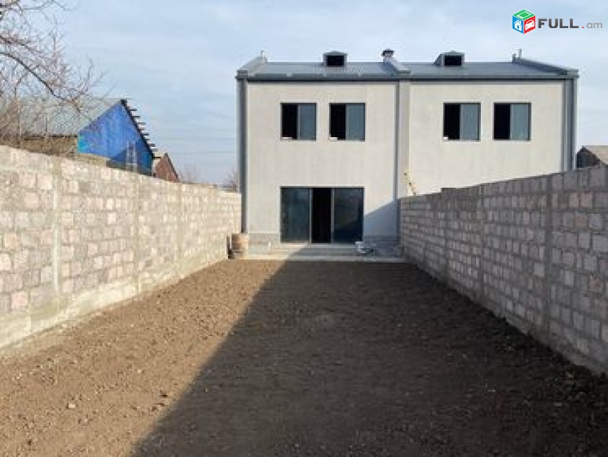VM734   Վաճառվում են նորաոճ երկհարկանի կից պատերով առանձնատներ