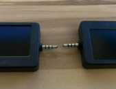 Շատ փոքրիկ մինի մոնիտորներ միանումա նաուշնիկի լարով սարքին լիցքավորվումա մինի USB