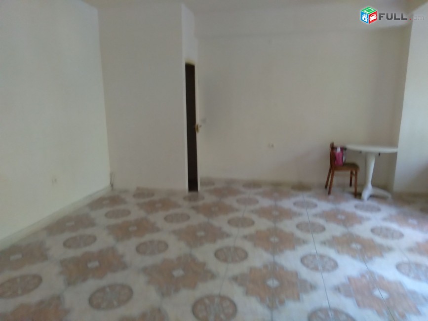 С-002 կոմերցիոն տարածք Կոմիտասի պողոտայում