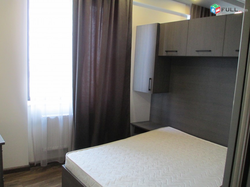 1 սենյականոց բնակարան, Karapet Ulnetsi street, 40 ք.մ., 4/3 հարկ