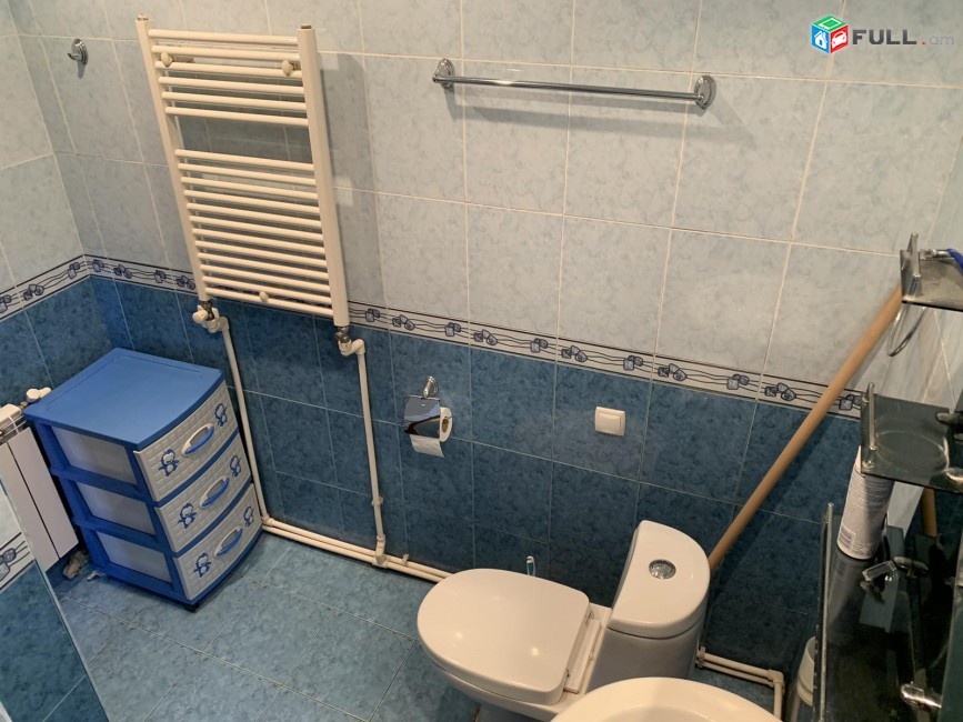 Մեկ հարկանի քարե տուն, Khorenatsi St կենտրոնում, 150 ք.մ., վերանորոգված,naev varcov