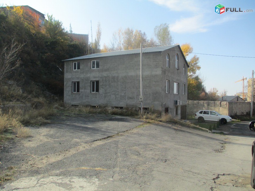 3 ՀԱՐԿԱՆԻ ՇԻՆՈՒԹՅՈՒՆ 450մ2+300մ2 ՀՈՂԱՏԱՐԱԾՔ