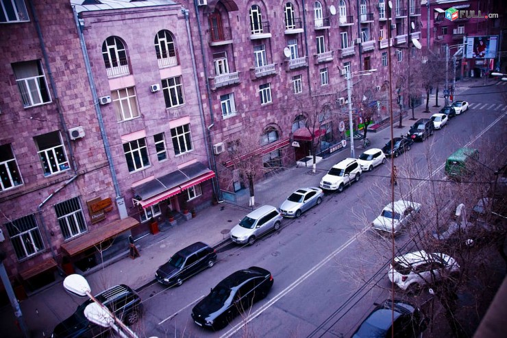 Վարձով / Օրավարձով Թումանյան փողոց, Լյուքս բնակարան JAZZVEI շենքում, առանց միջնորդի, LUXE APARTMENT FOR RENT