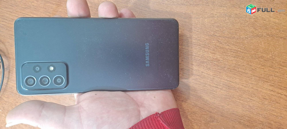 Samsung A52 4/128gb գտնվում է շատ լավ վիճակում 