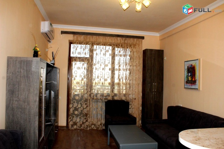 Bnakaran, house