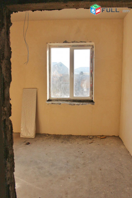 Վաճառվում է առանձնատուն 