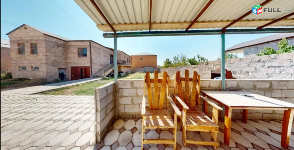 Երկու հարկանի քարե տուն Քասախում, 409 ք.մ., 2 սանհանգույց, մասնակի վերանորոգում