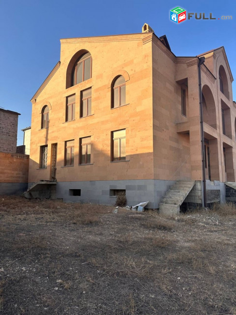 ԴԱՎԹԱՇԵՆ՝ 4 հարկանի առնաձնատուն