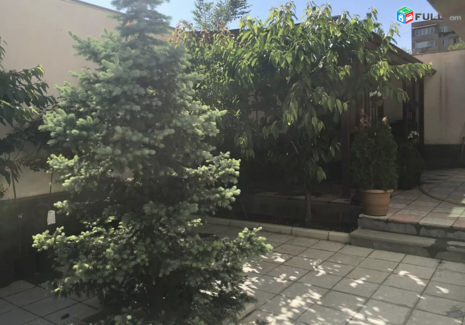 ԴԱՎԹԱՇԵՆ՝ 3 հարկանի առանձնատուն