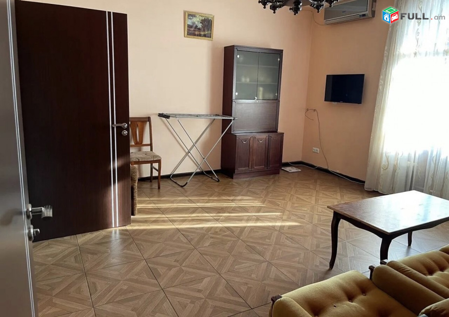 Կենտրոն՝ Մ.Հերացի փող. 2 սենյակ. 5/4 հարկ. 