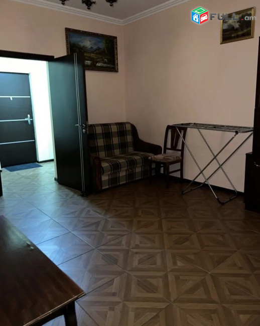 Կենտրոն՝ Մ.Հերացի փող. 2 սենյակ. 5/4 հարկ. 