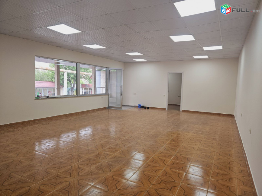 LA08272 Վարձով 90 քմ տարածք Էրեբունի փողոցում 