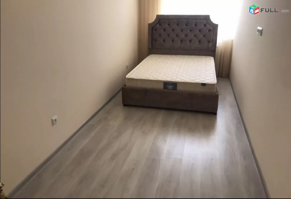 LA01183 Վարձով 3 սենյականոց բնակարան Լենինգրադյան , նորակառույց 
