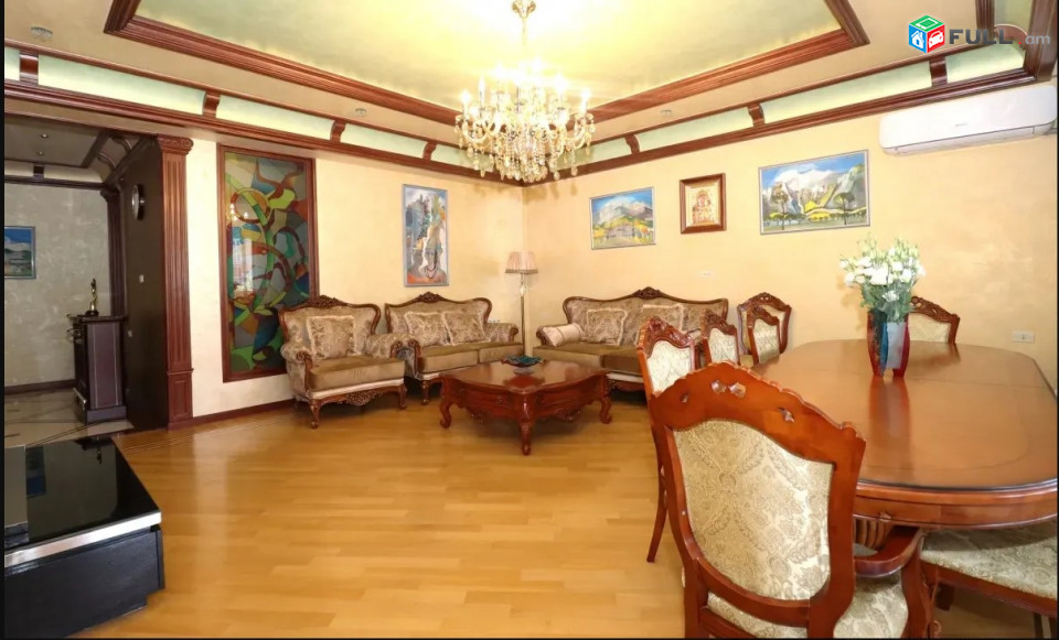 LA01182 Վարձով 7 սենյականոց բնակարան Հանրապետության փողոց, նորակառույց շենք