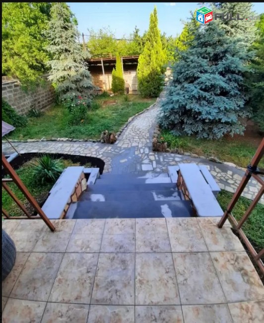 LA01269 Վարձով 5 սենյականոց առանձնատուն Ղափանցյան փողոց ,Գես