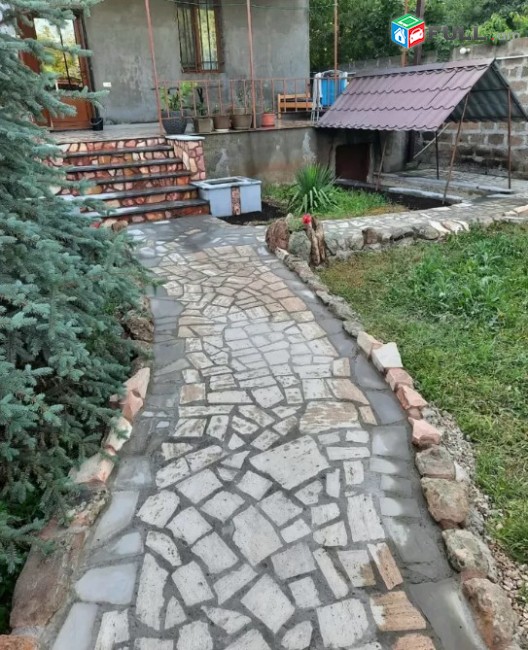 LA01269 Վարձով 5 սենյականոց առանձնատուն Ղափանցյան փողոց ,Գես
