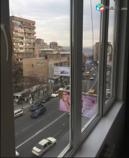 LA01311 Վարձով 2 սենյակ և փակ պատշգամբ  Բաղրամյան , Sas  սուպերմարկետի մոտ 