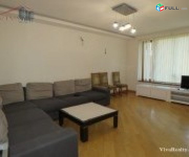 LA01323 Վարձով 3 սենյականոց բնակարան Հերացի փողոցում