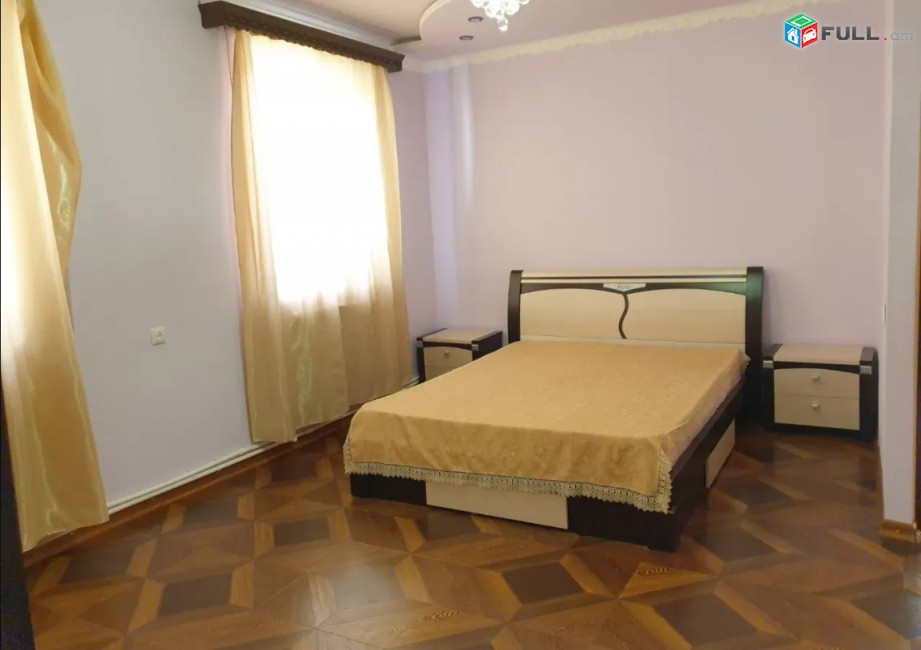 LA01322 Վարձով 5 սենյականոց 2 հարկանի առանձնատուն Ռոստոմի փողոցում