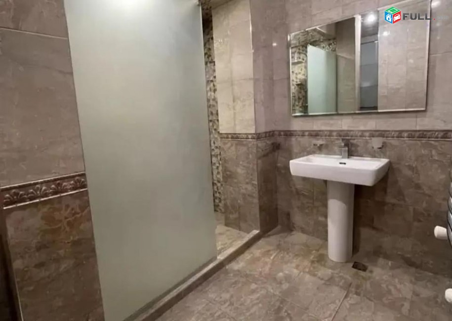 LA01345 Վարձով 3 սենյականոց բնակարան  Բաղրամյան Սաս ս/մ մոտ