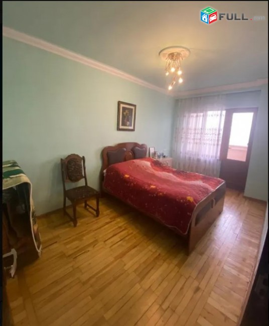 LA01364 Վարձով 4 սենյականոց բնակարան Մառի նրբանցք , 5 -րդ մասիվ