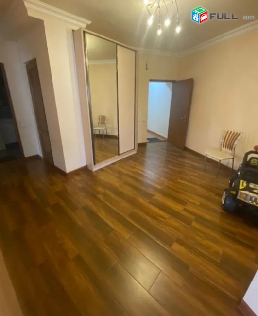 LA01364 Վարձով 4 սենյականոց բնակարան Մառի նրբանցք , 5 -րդ մասիվ