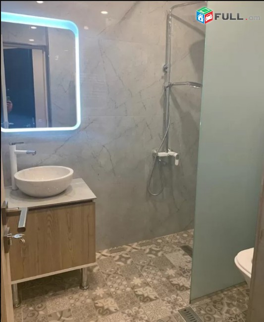LA01410 Վարձով 2 սենյականոց բնակարան Կոմիտաս , Վաղարշյան խաչմերուկիմոտ նորակառույց 