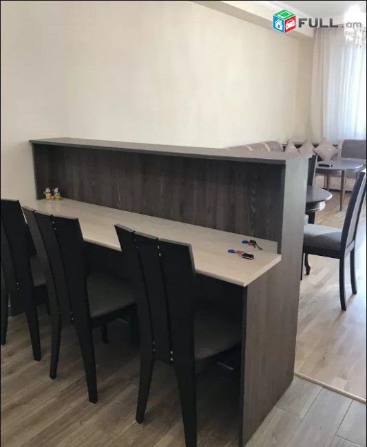 LA01437 Վարձով 3 սենյականոց բնակարան Զեյթուն Պարույր Սևակի փոսղոց , նորակառույց 
