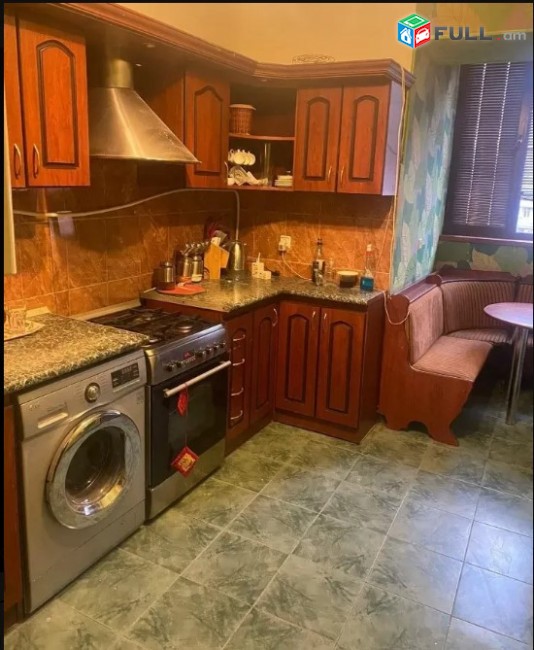 LA01343 Վարձով 5 սենյականոց բնակարան Սարյան , պոչտայի մոտ