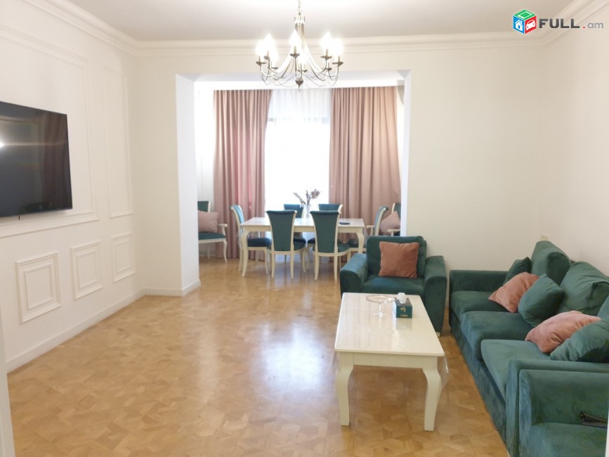 LA01317 Վարձով 3 սենյականոց բնակարան Սայաթ Նովա , Նալբանդյան խաչմերուկ 