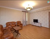 LA01704 Վարձով 4 սենյականոց բնակարան Չայկովսկու փողոց , նաև օֆիս 