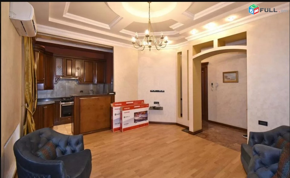 LA01766 Վարձով 3 սենյականոց  բնակարան  Թումանյան և Աբովյան փողոցների խաչմերուկ 