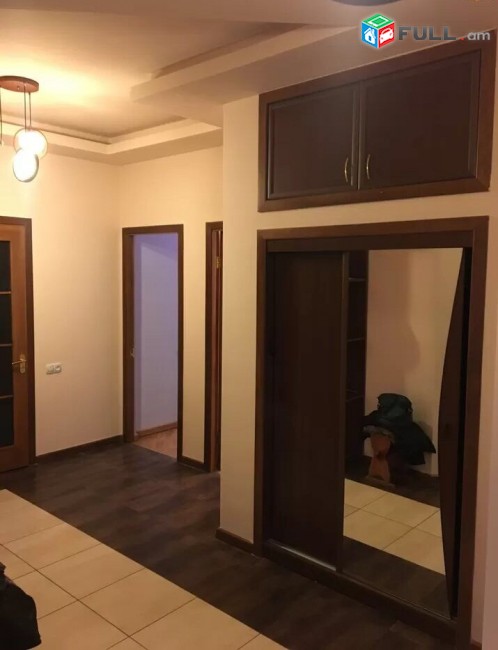LA01783 Վարձով 3 սենյականոց բնակարան Ռոստոմի փողոց, նորակառույց շենք 