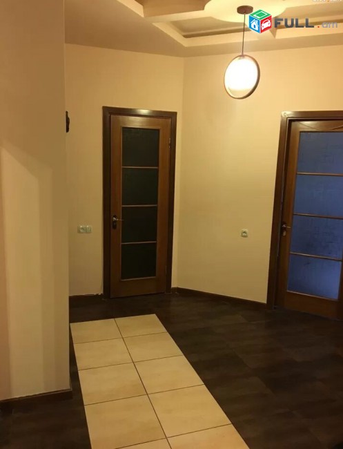 LA01783 Վարձով 3 սենյականոց բնակարան Ռոստոմի փողոց, նորակառույց շենք 