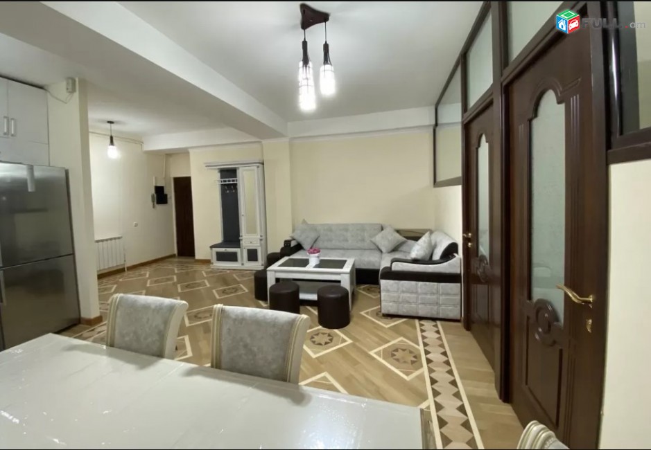 LA01836 Վարձով 3 սենյականոց բնակարն Բաղրամյան , Opera Suite Hotel-ի դիմաց
