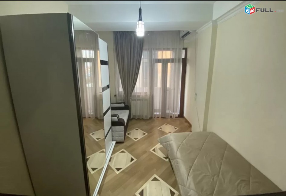 LA01836 Վարձով 3 սենյականոց բնակարն Բաղրամյան , Opera Suite Hotel-ի դիմաց