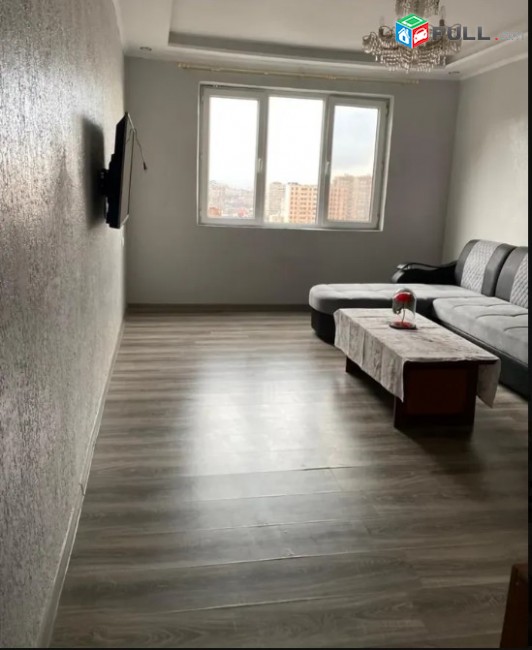 LA01849 Վարձով 3 սենյականոց բնակարան Երվանդ Քոչար , Գրիգոր Լուսավորիչ եկեղեցու հարևանությամբ