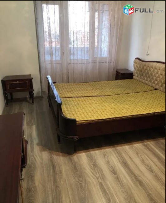 LA01849 Վարձով 3 սենյականոց բնակարան Երվանդ Քոչար , Գրիգոր Լուսավորիչ եկեղեցու հարևանությամբ