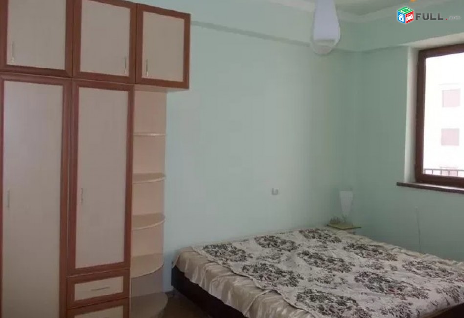 LA01862 Վարձով 4 սենյականոց բնակարան Պարույր Սևակ , նորակառույց շենք 